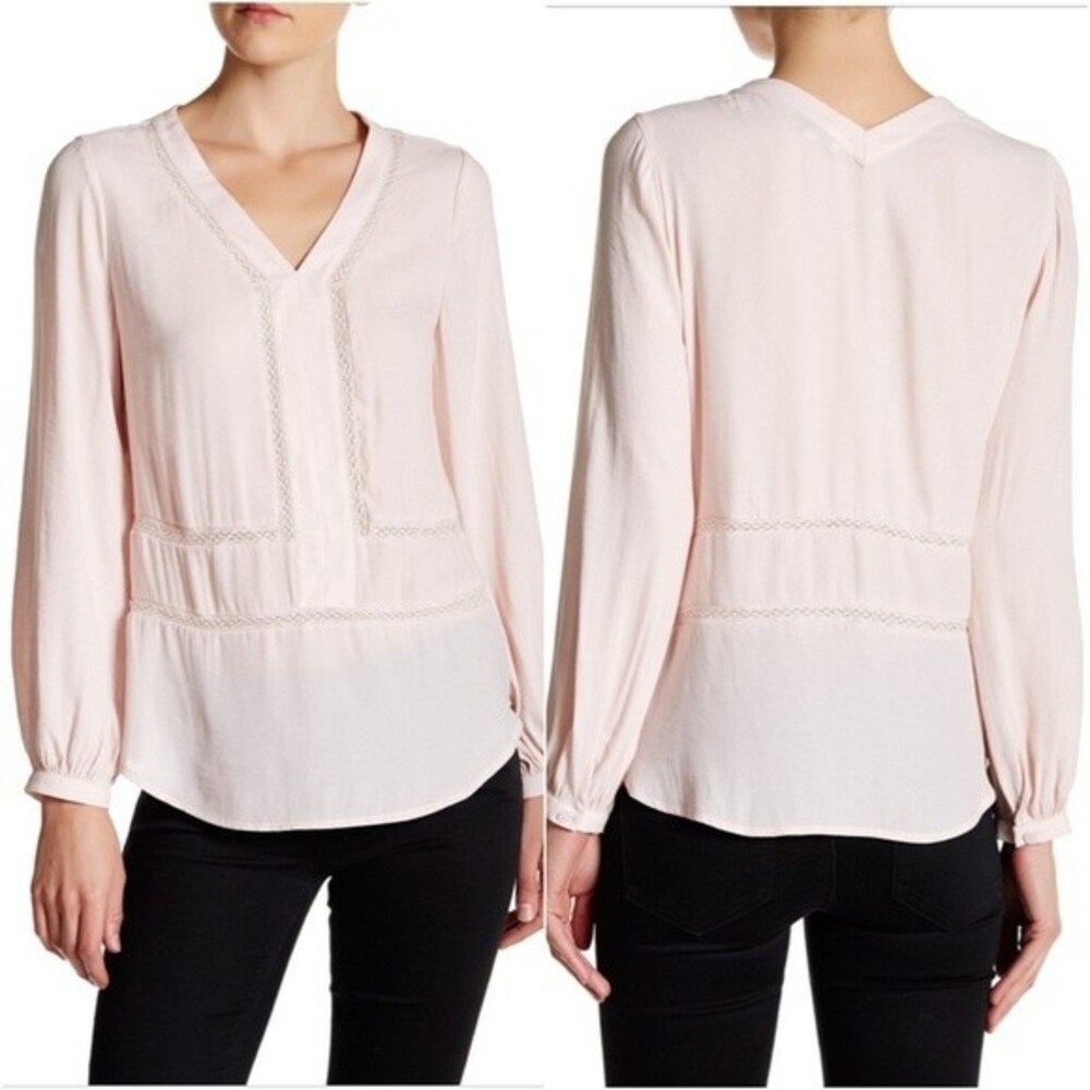RO & DE Women's Pink Sheer Long Sleeve Double V Eyelet Top M NEW